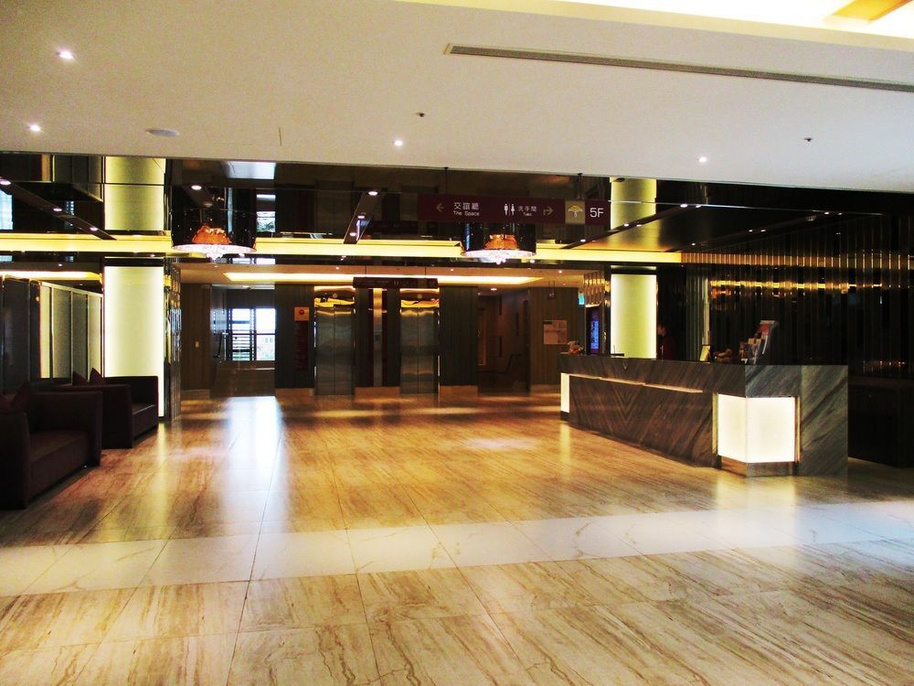 Fullon Hotel Taoyuan Airport Access Mrt A8 Guishan Εξωτερικό φωτογραφία The lobby of the hotel