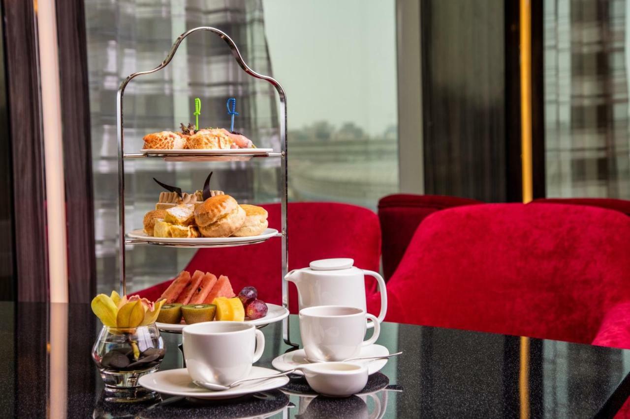 Fullon Hotel Taoyuan Airport Access Mrt A8 Guishan Εξωτερικό φωτογραφία Afternoon tea at the Grand Hyatt Mumbai
