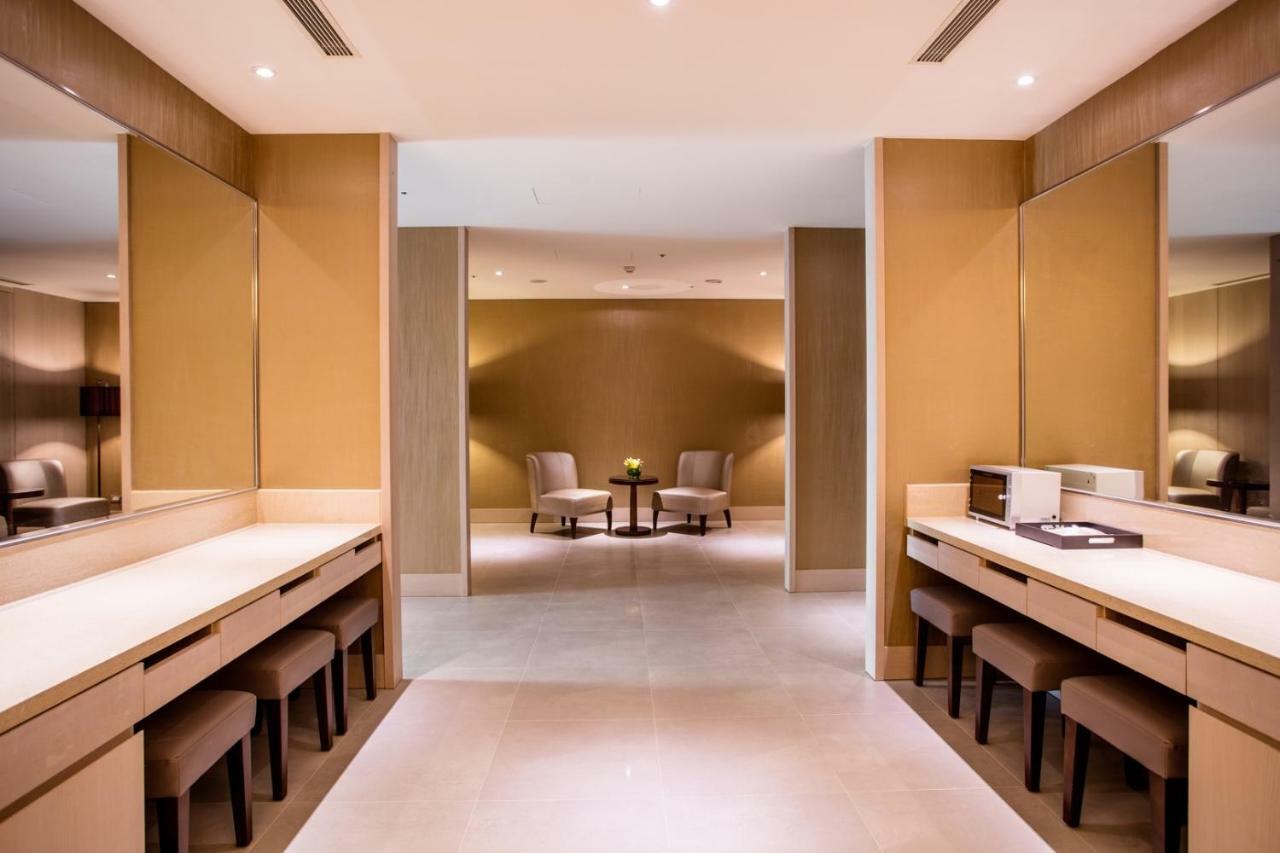 Fullon Hotel Taoyuan Airport Access Mrt A8 Guishan Εξωτερικό φωτογραφία The dressing room at the spa